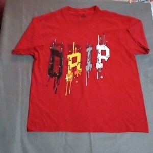 Daip Tshirt Size XL Red Pre-owned
